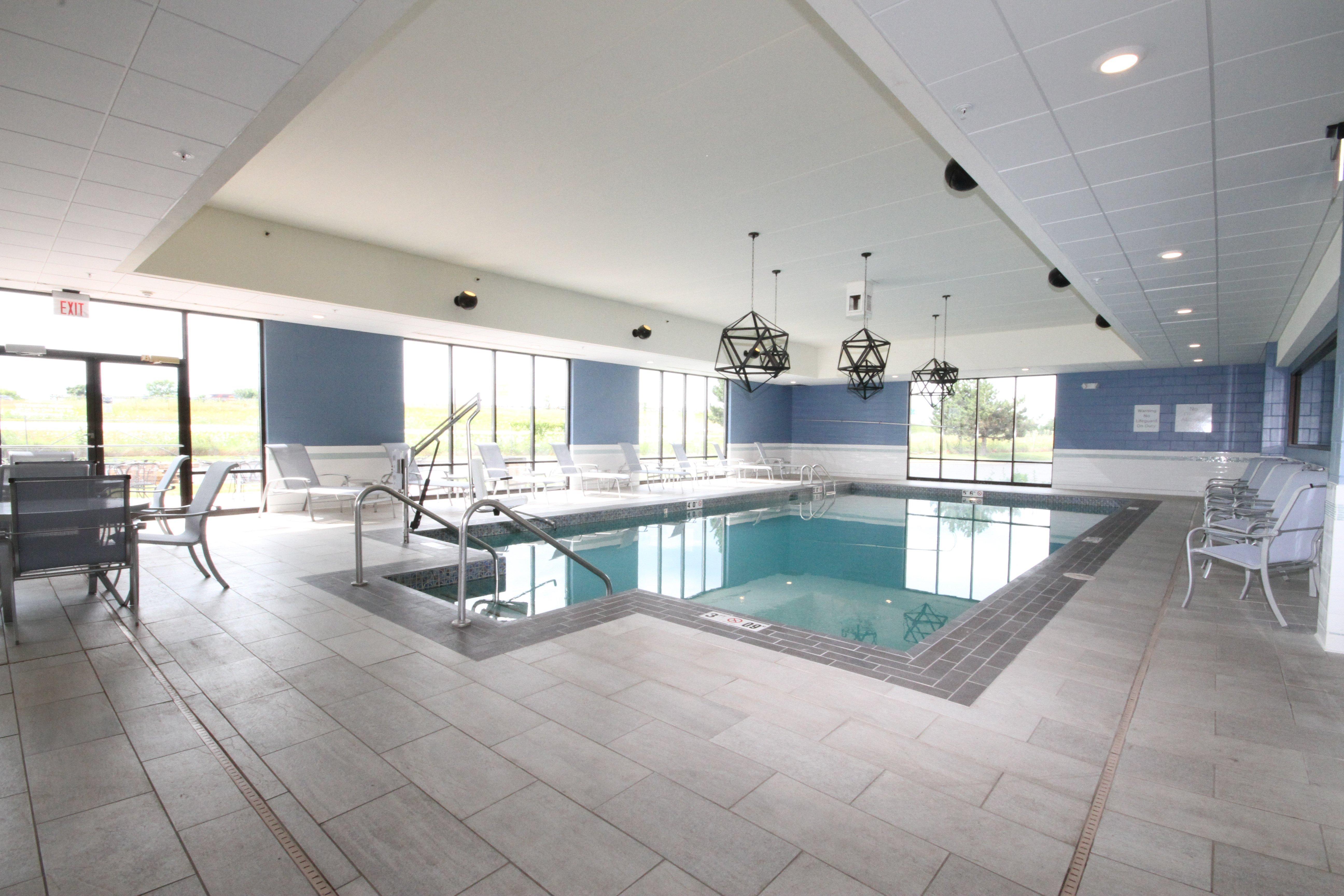 Holiday Inn Express Janesville-I-90 & Us Highway 14 By Ihg Екстериор снимка